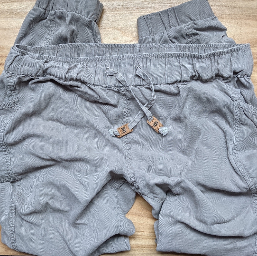 Tentree grey joggers size medium